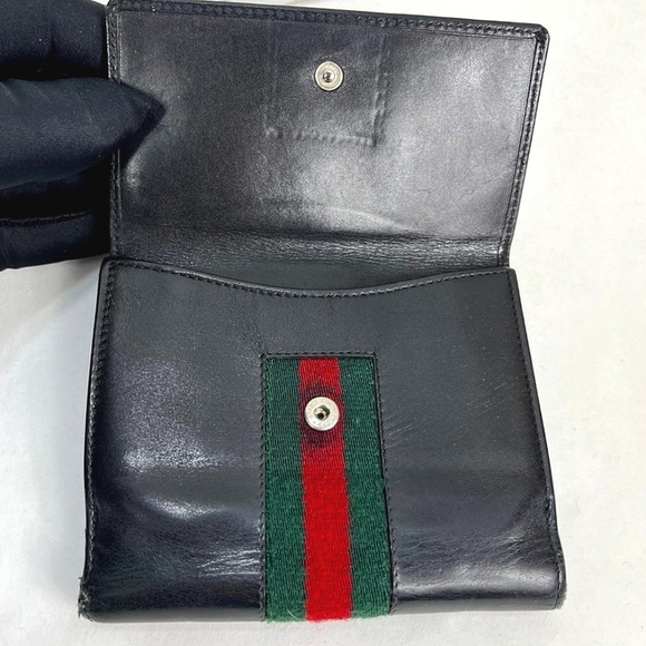 Gucci ®️ Ladies' Sherry Line Trifold Leather Wallet Pre-owned - Picture 9 of 13